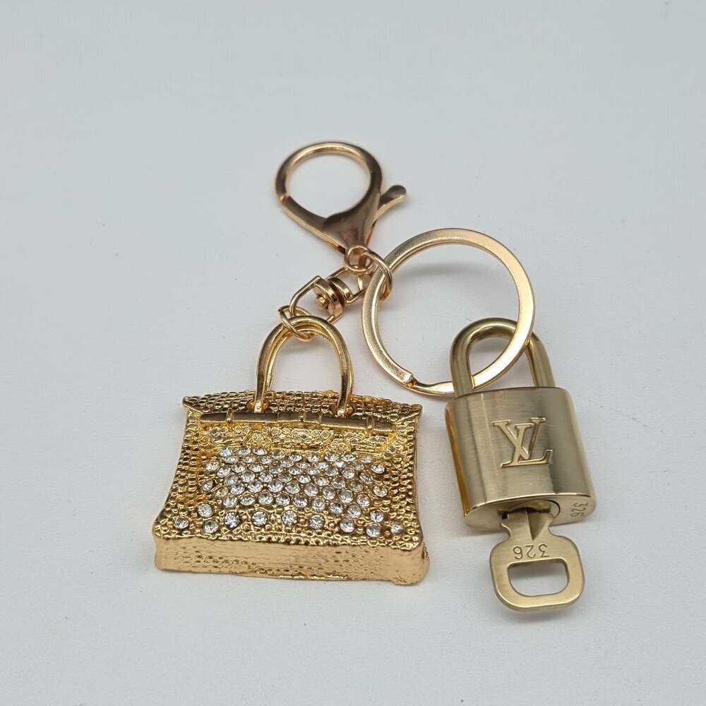 Louis Vuitton Authentic Gold Lock & Key 🔑 Bag Charm + Unbranded Bag Keychain - Picture 4 of 8